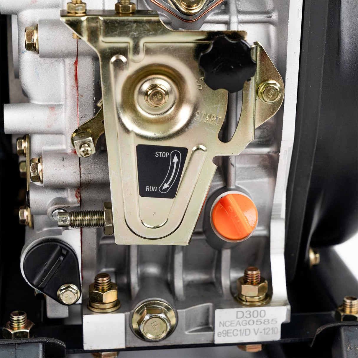 Hyundai 50mm 2" Diesel Chemical Water Pump, 35m Total Head, 7m Lift, 533L/min Flow Rate, 6hp, 296cc | DHYC50LE