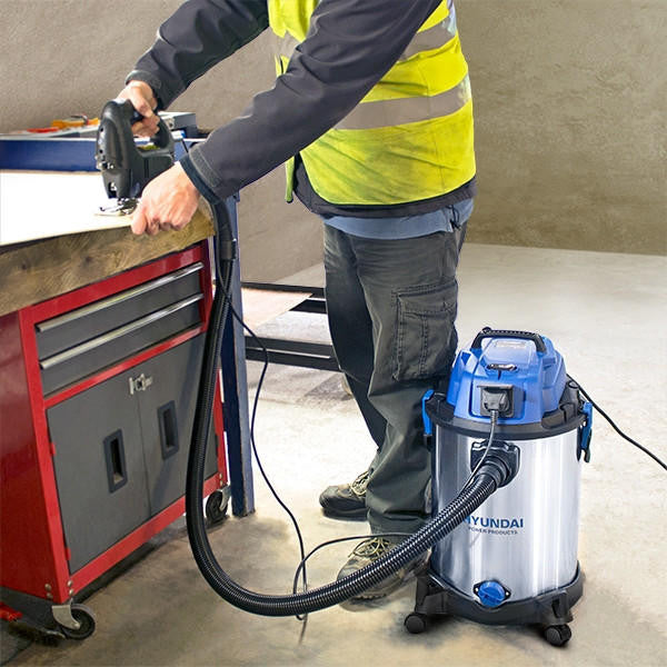 vacuum cleaner