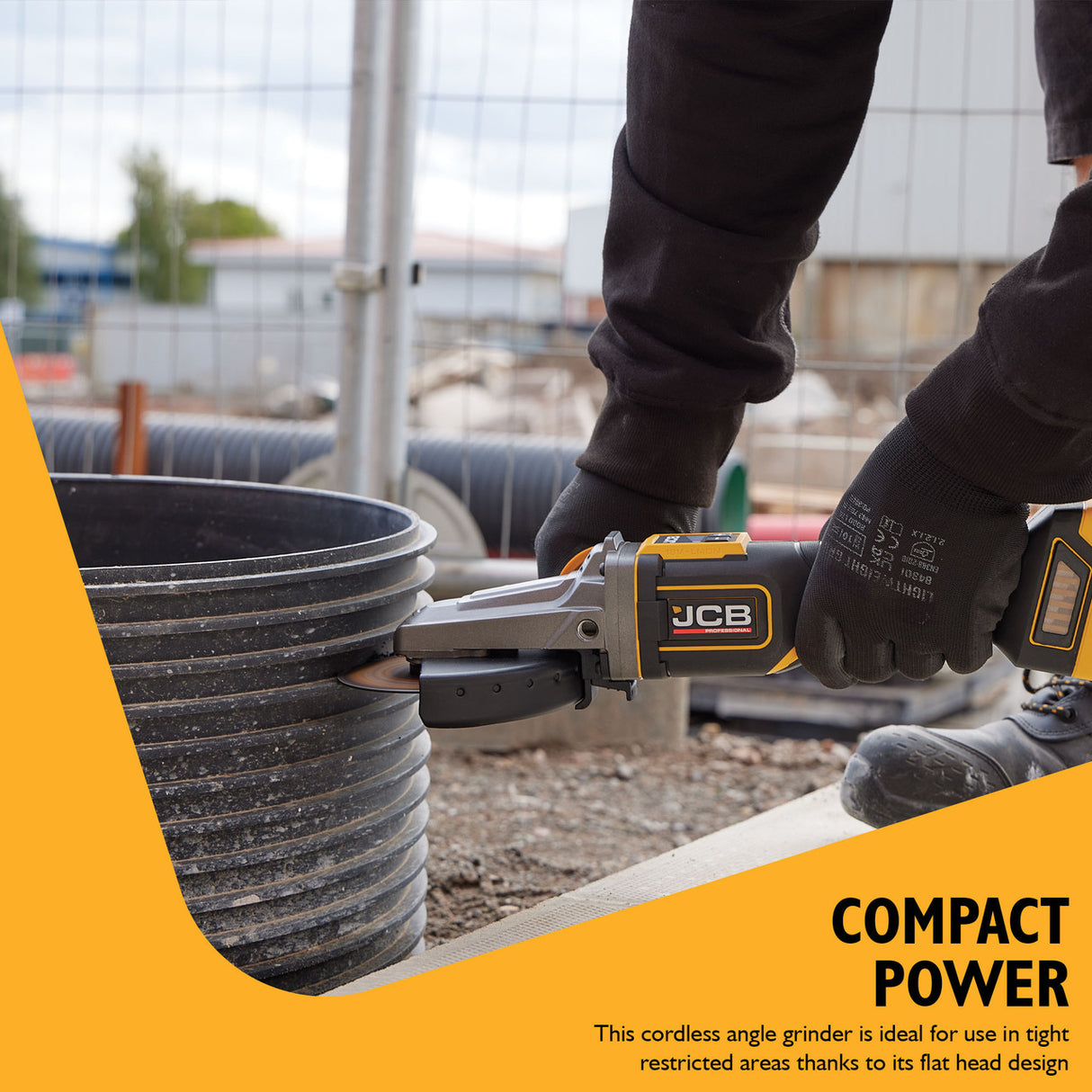 Compact Power - this angle grinder is ideal to user in tight restricted areas thanks to its flat head design