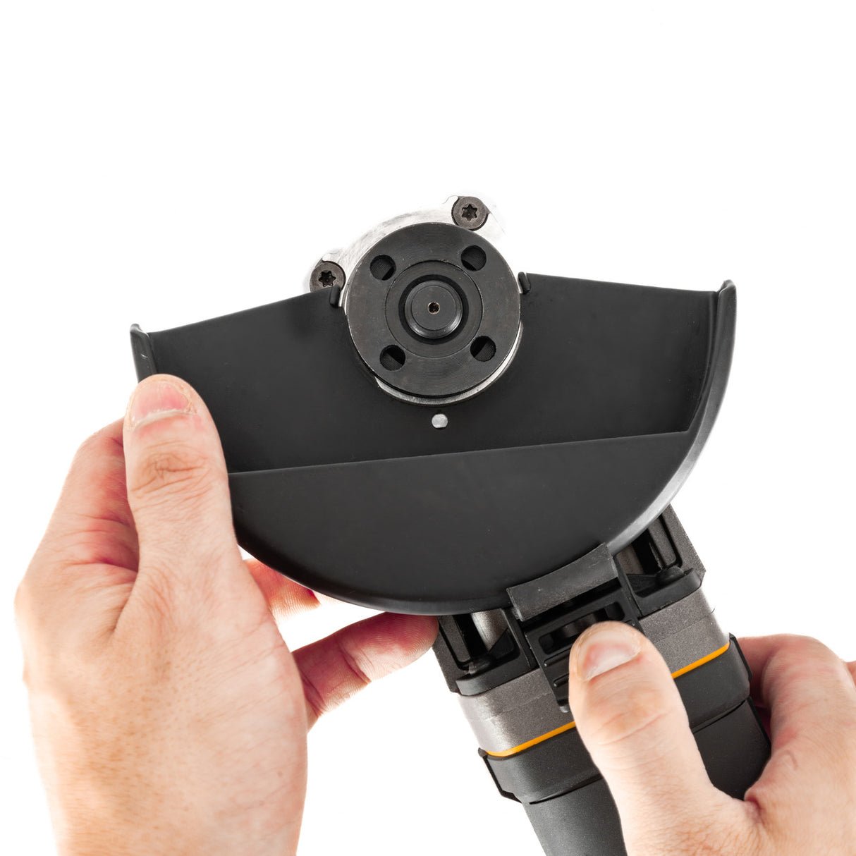 Tool-Free Disc Changes – Quick and convenient setup with a 2-in-1 cutting and grinding guard for maximum versatility.