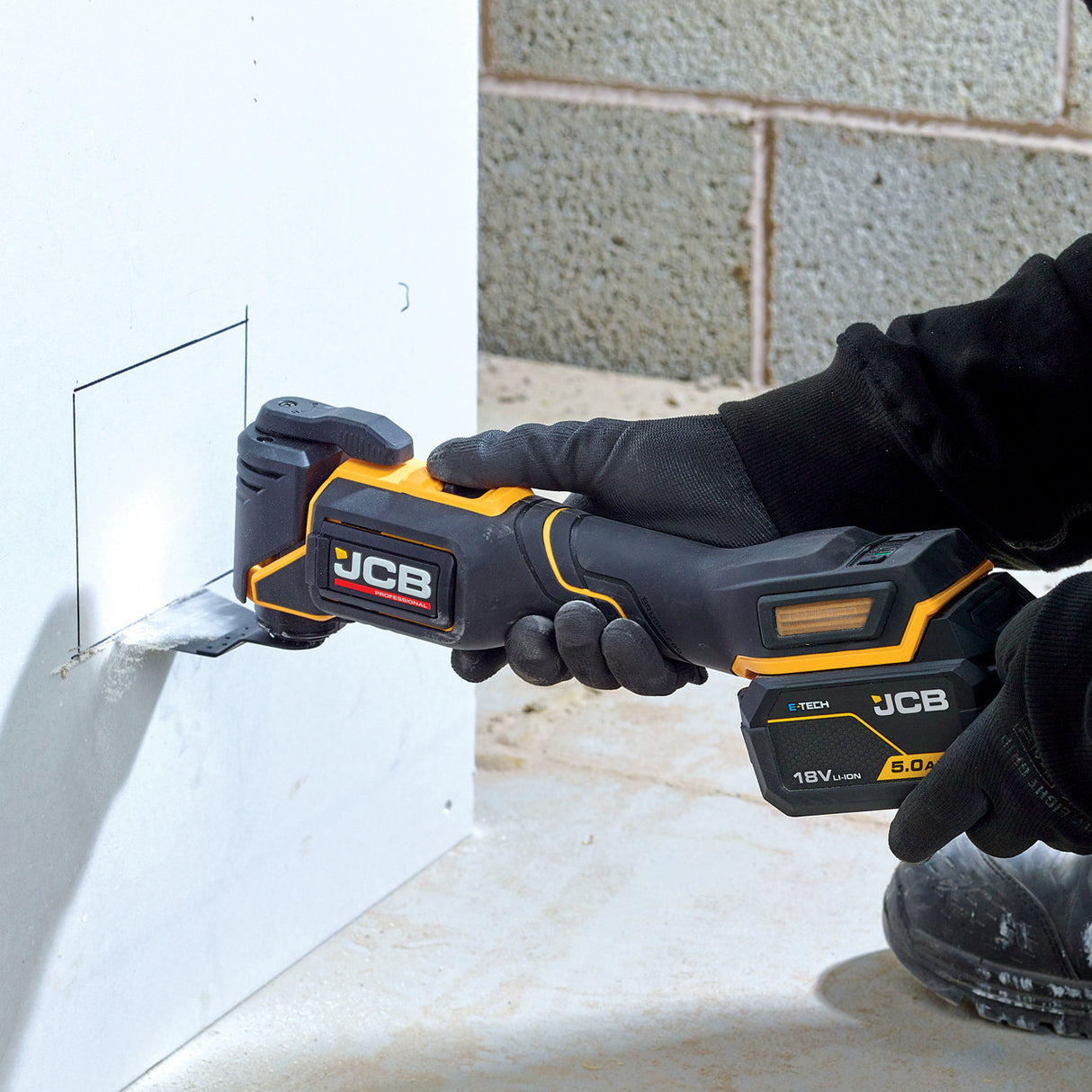 JCB Pro 18V Multi Tool, Brushless, 9-Speed Control, Tool-Free Change (Bare Tool) | JCB-18PMT-32