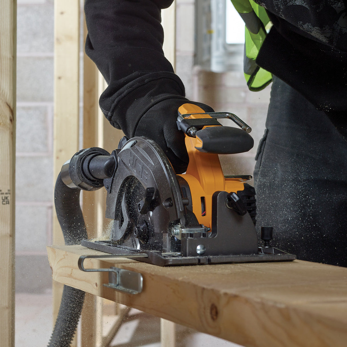 JCB Pro 18V Circular Saw 185mm, 60mm Cut Depth, Aluminium Base, Incl. 2 Blades (Bare Tool) | JCB-18PCS-185