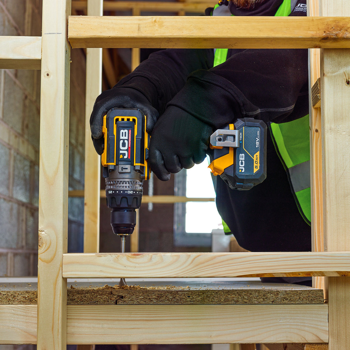 JCB Pro 18V Combi Drill 160Nm, Brushless, Anti-Kickback & Variable Speed, 25+3 Torque, 2x 5.0Ah Lithium-ion Batteries & 4.5A Charger | JCB-18PCD-160-5