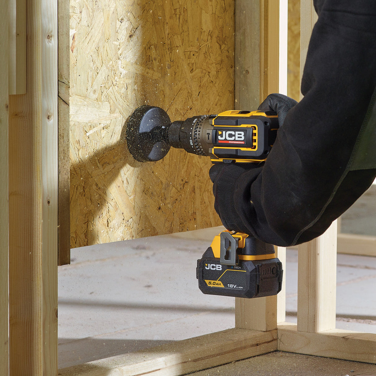 JCB Pro 18V Combi Drill 160Nm, Brushless, Anti-Kickback & Variable Speed, 25+3 Torque, 2x 5.0Ah Lithium-ion Batteries & 4.5A Charger | JCB-18PCD-160-5