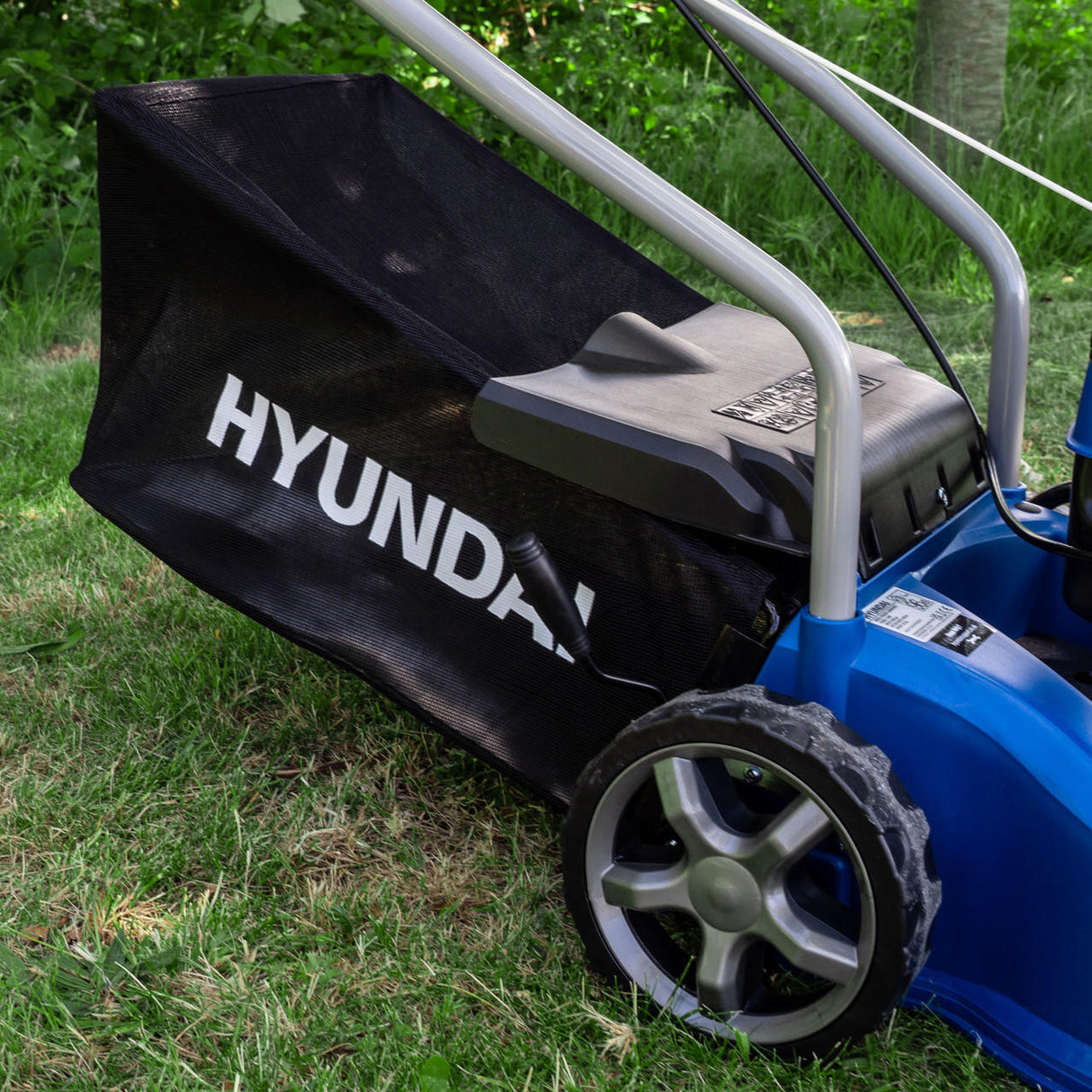 Hyundai Petrol Lawnmower 79cc 400mm Push Rotary | HYM400P