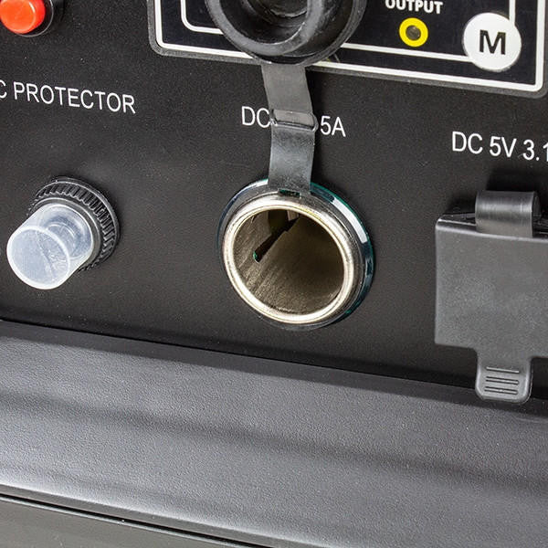 Hyundai 6600W / 6.6kW Petrol Inverter Generator, Remote Keyfob & Electric Start, Wheels & Closed Case Design, DC & USB | HY6500SEi