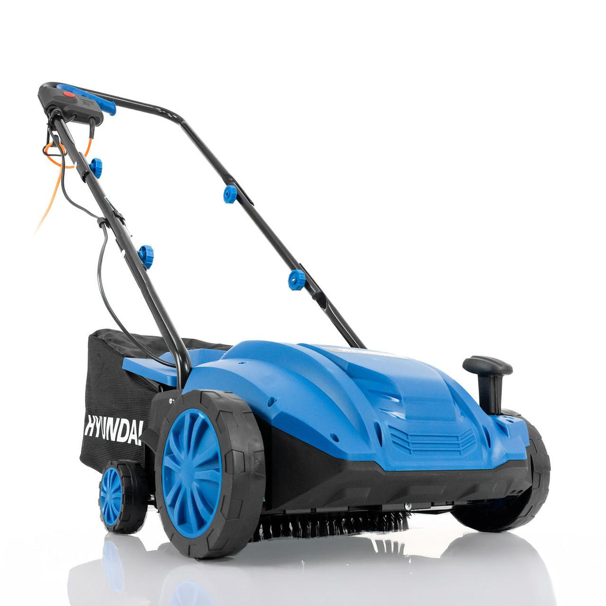 Hyundai 1500W 32cm Electric Artificial Grass Sweeper and Lawn Brush | HYSW1500E