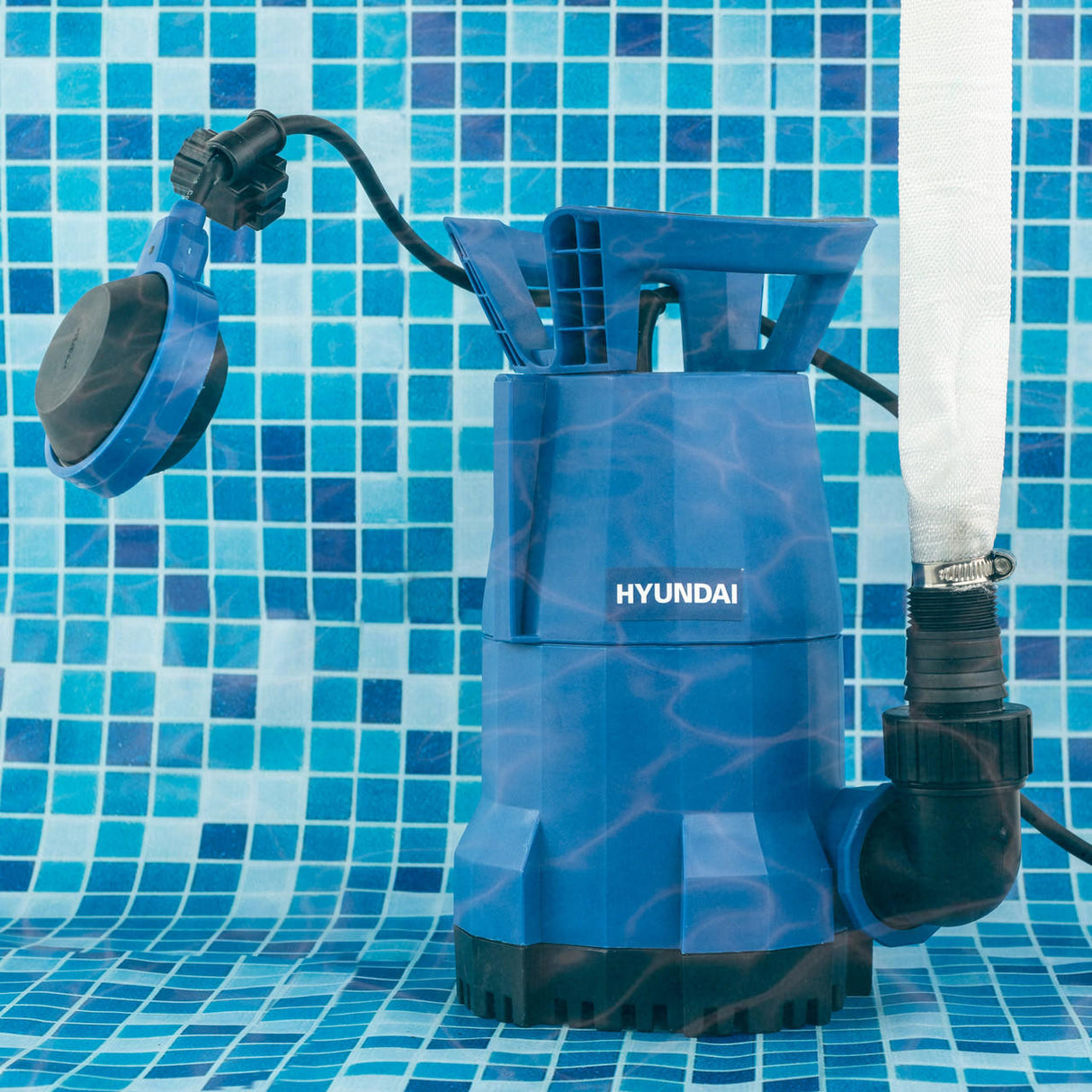 Hyundai 250W Submersible Water Pump, 25-32mm / 1 - 1/2" Hose, Lightweight, Clean Water, 6m Lift | HYSP250CW