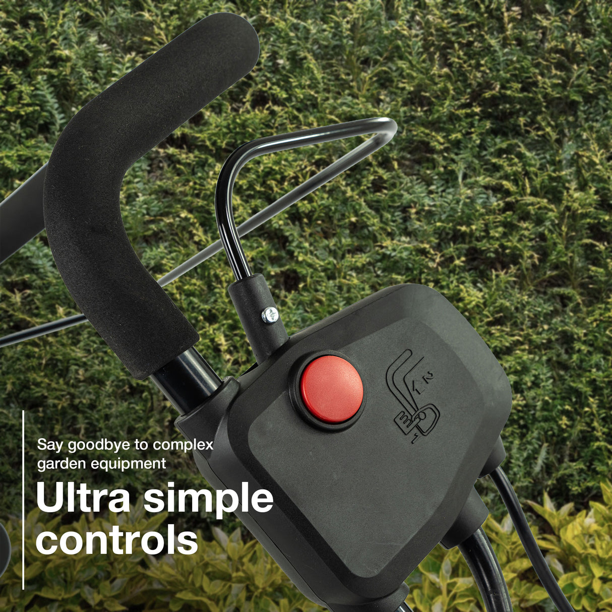Hyundai 14” / 36cm 2 - in - 1 1600W Electric Lawn Scarifier and Aerator with 45L Collection Bag | HYSC1600E