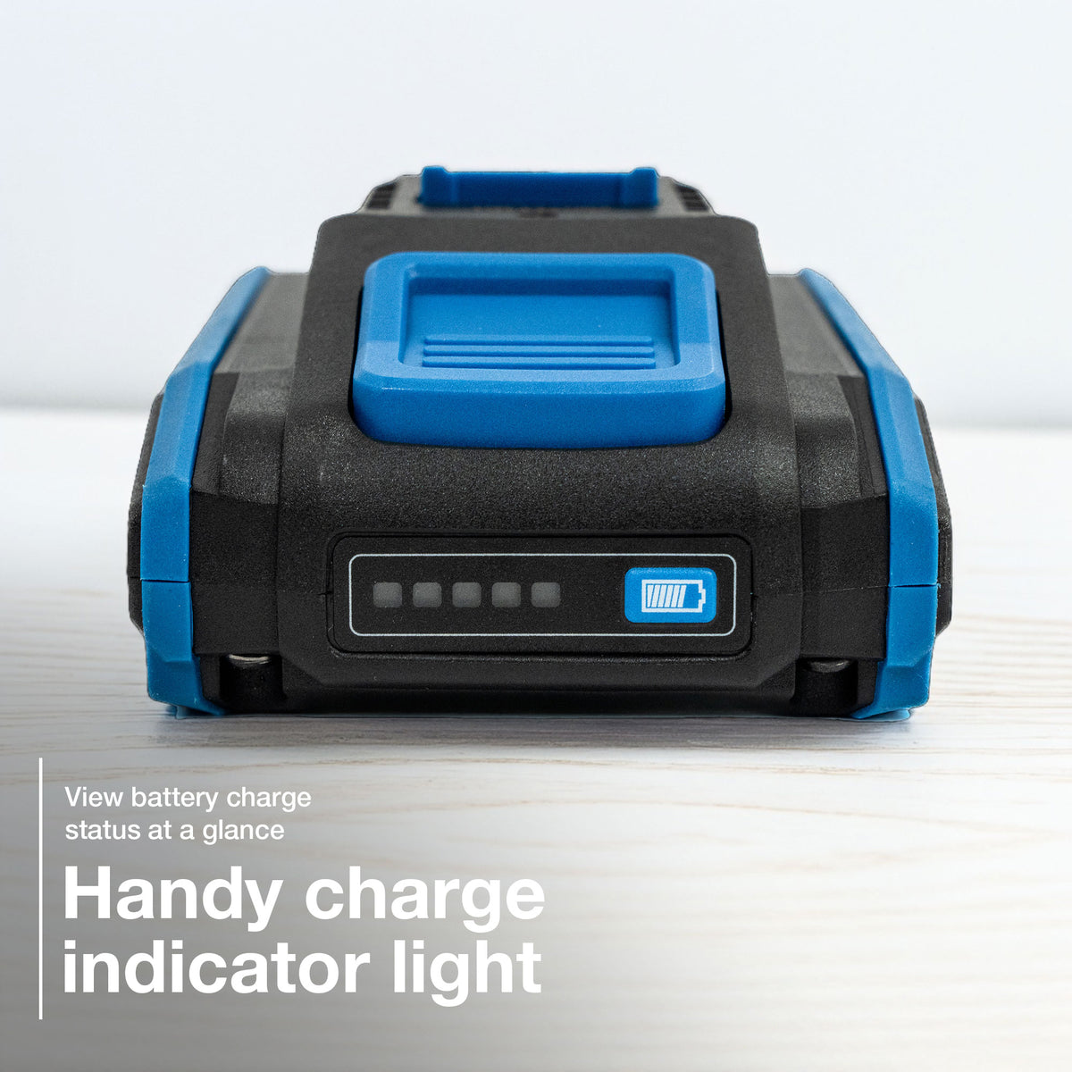 Hyundai 20V 25cm Chainsaw and 51cm Hedge Trimmer Kit