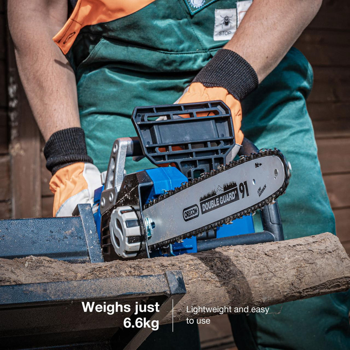 Hyundai 16" 40cm Electric Chainsaw 2400W 230V | HYC2400E