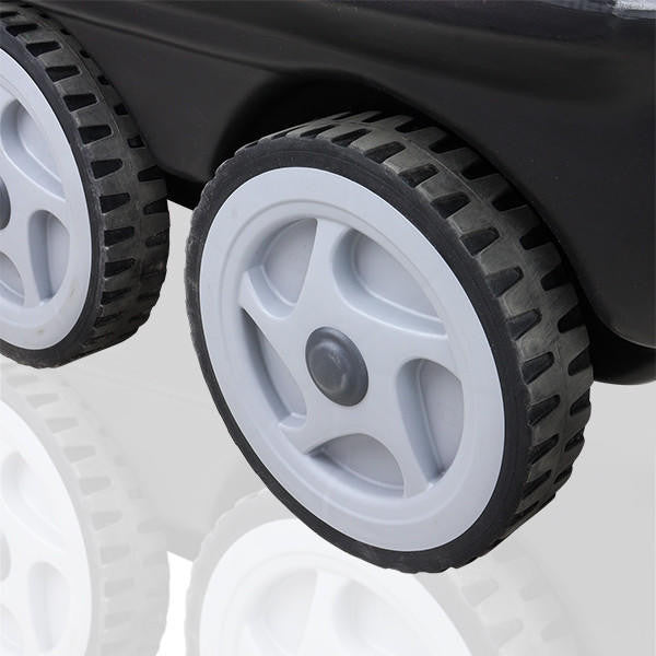 Large Wheels Make It Easy To Manoeuvre