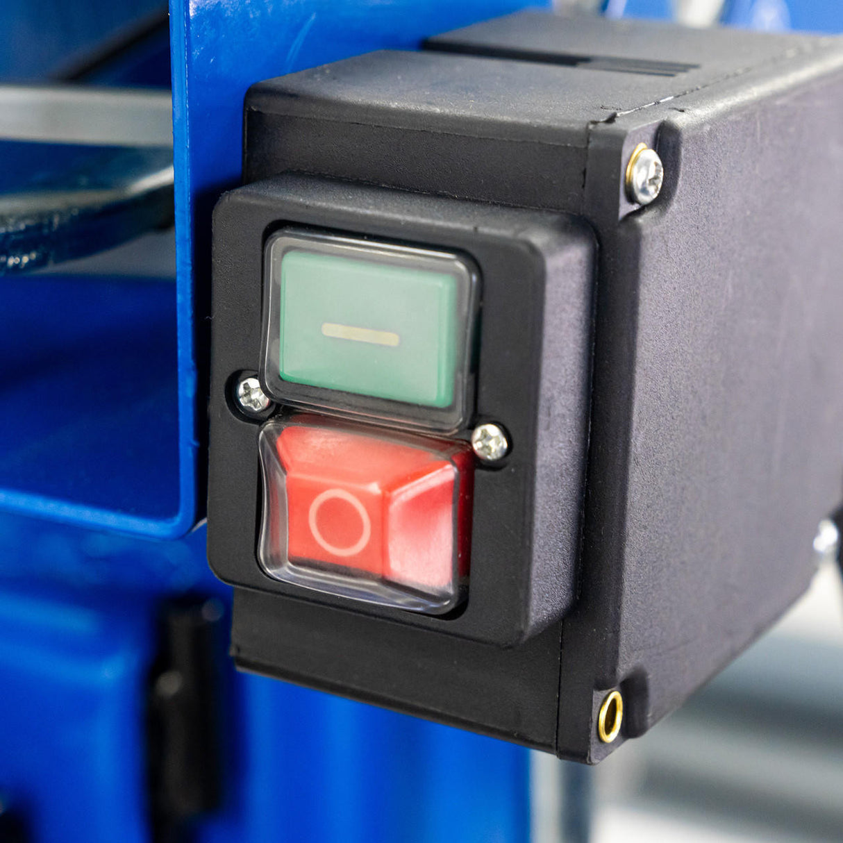 Easy to operate with start switch.