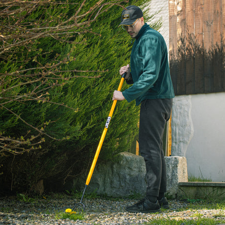 The Dutch Hoe features a robust carbon steel head, measuring 130 mm in width and 150 mm in length. Its unique design allows for efficient weeding and cultivation, ensuring that your garden remains healthy and weed-free.