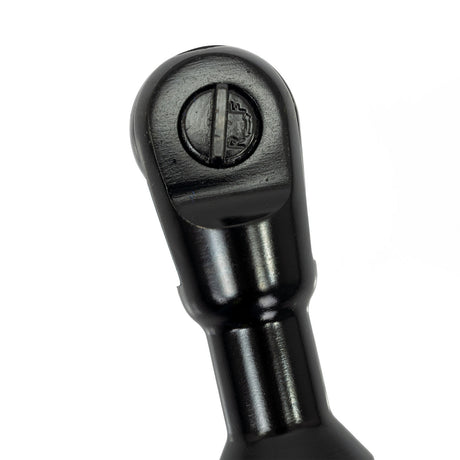 Compact design to perform vehicle and machinery maintenance in restricted areas
13mm Maximum Bolt Capacity
