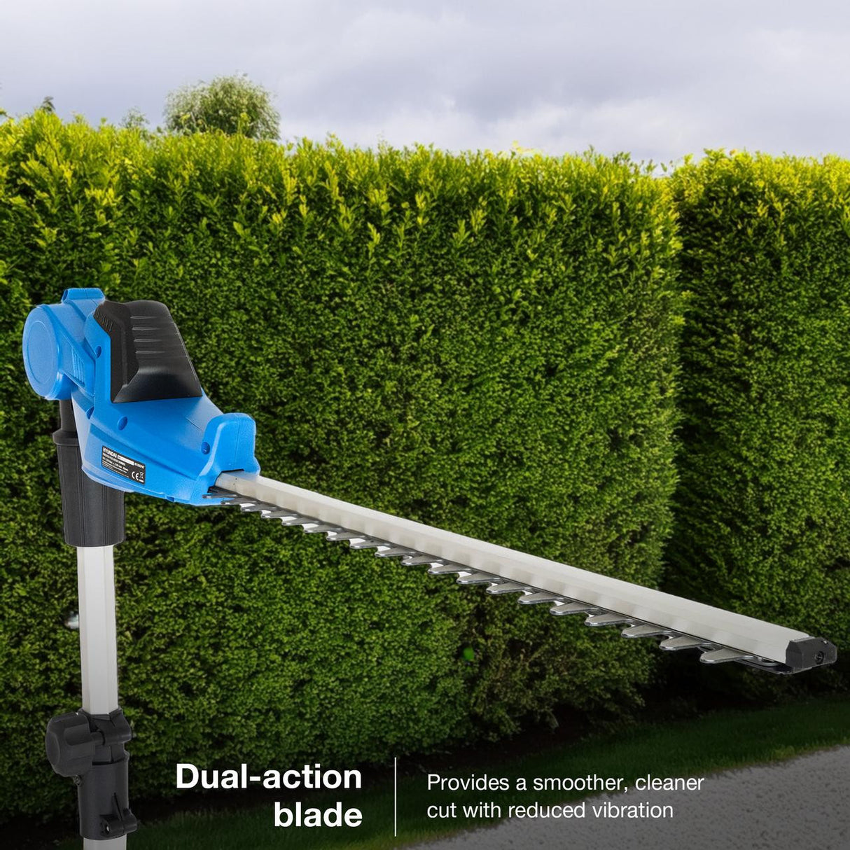 450mm dual-action blade: Laser-cut blade ensures clean, sharp cuts with reduced vibration