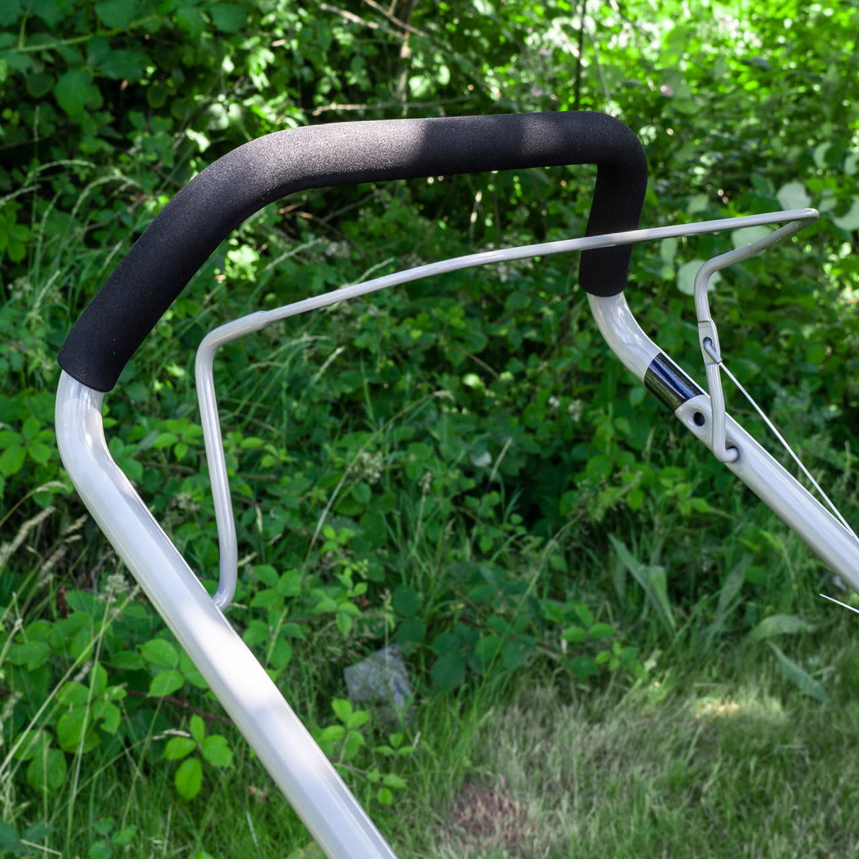 Hyundai Petrol Lawnmower 79cc 400mm Push Rotary | HYM400P