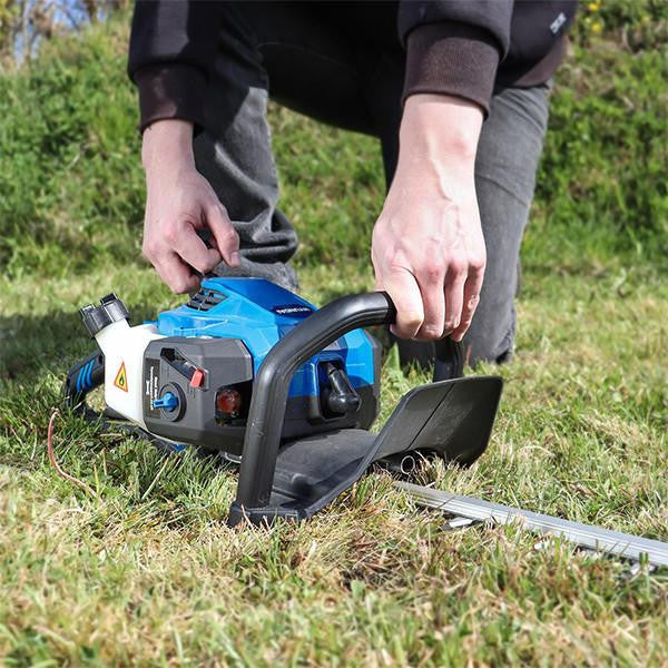 Hyundai 26cc 600mm Petrol Hedge Trimmer Cutter, Easy-Start & Lightweight 2-stroke & Garden Trolley on Wheels, 100kg Load with Brakes | HYHT2600X+GTW260