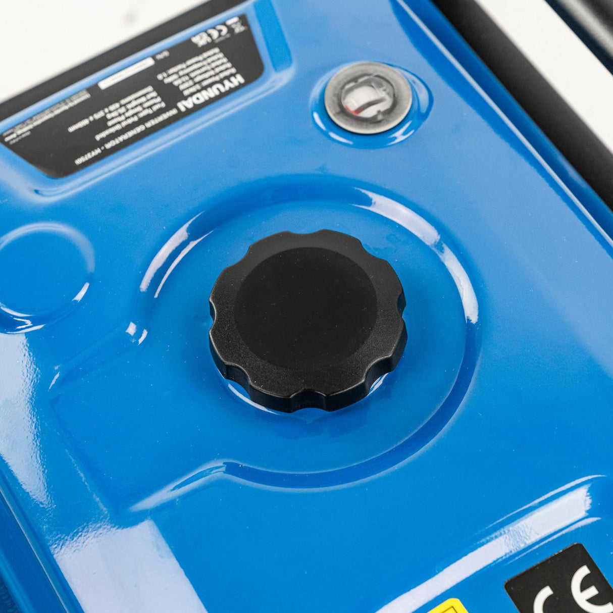 Hyundai 3.3kW / 3300W Inverter Open Framed Generator, Recoil Start, Pure Sine Wave | HY3750i