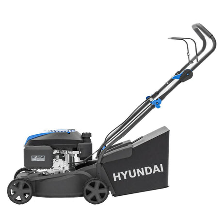 Hyundai hand push petrol mower with rear grass collection bag