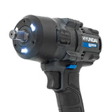 Precision Control: Three speed settings with Auto Mode help prevent thread damage.