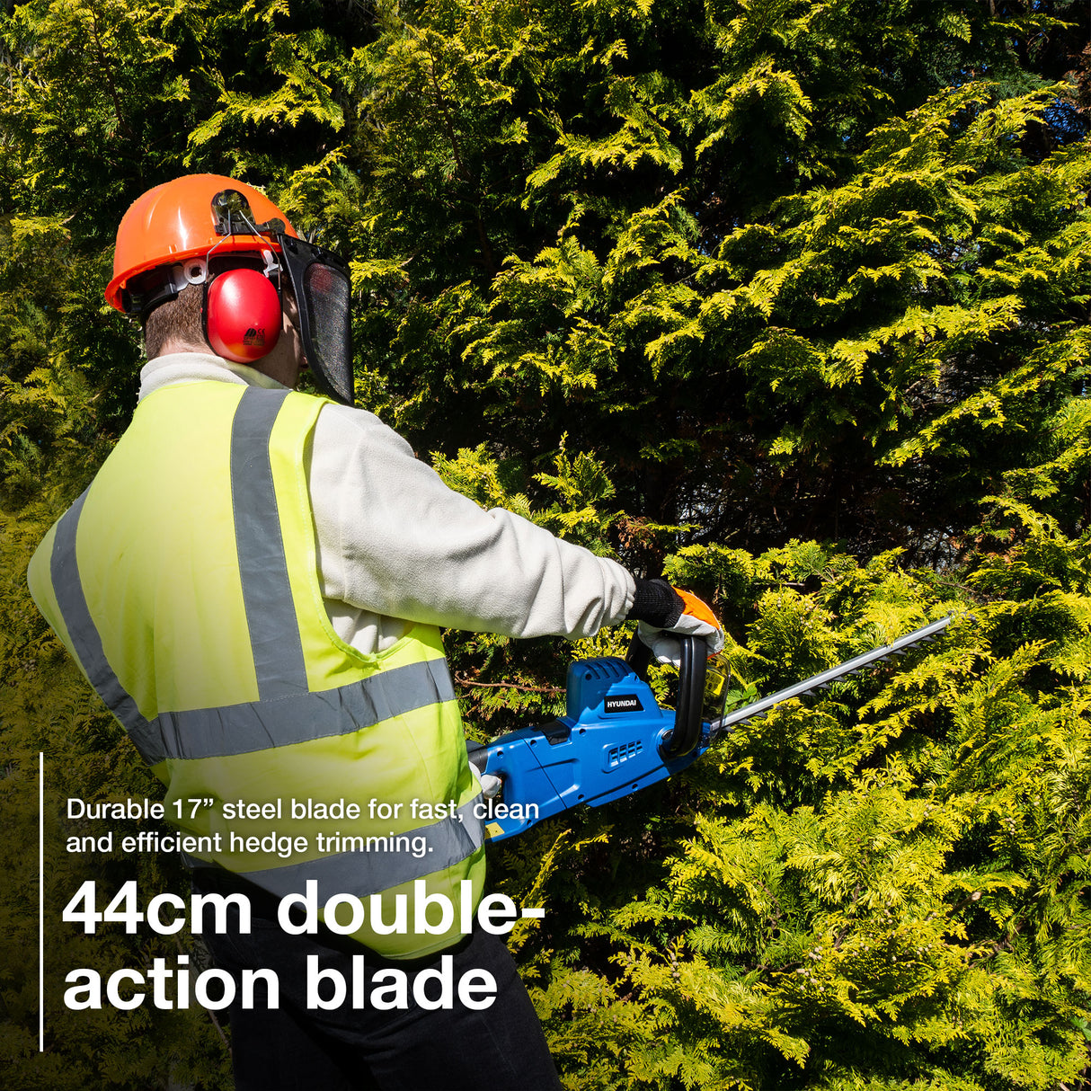 Hyundai 550W 440mm 2-in-1 Corded Electric Pole Hedge Trimmer and Pruner Convertible | HYP2HT550E