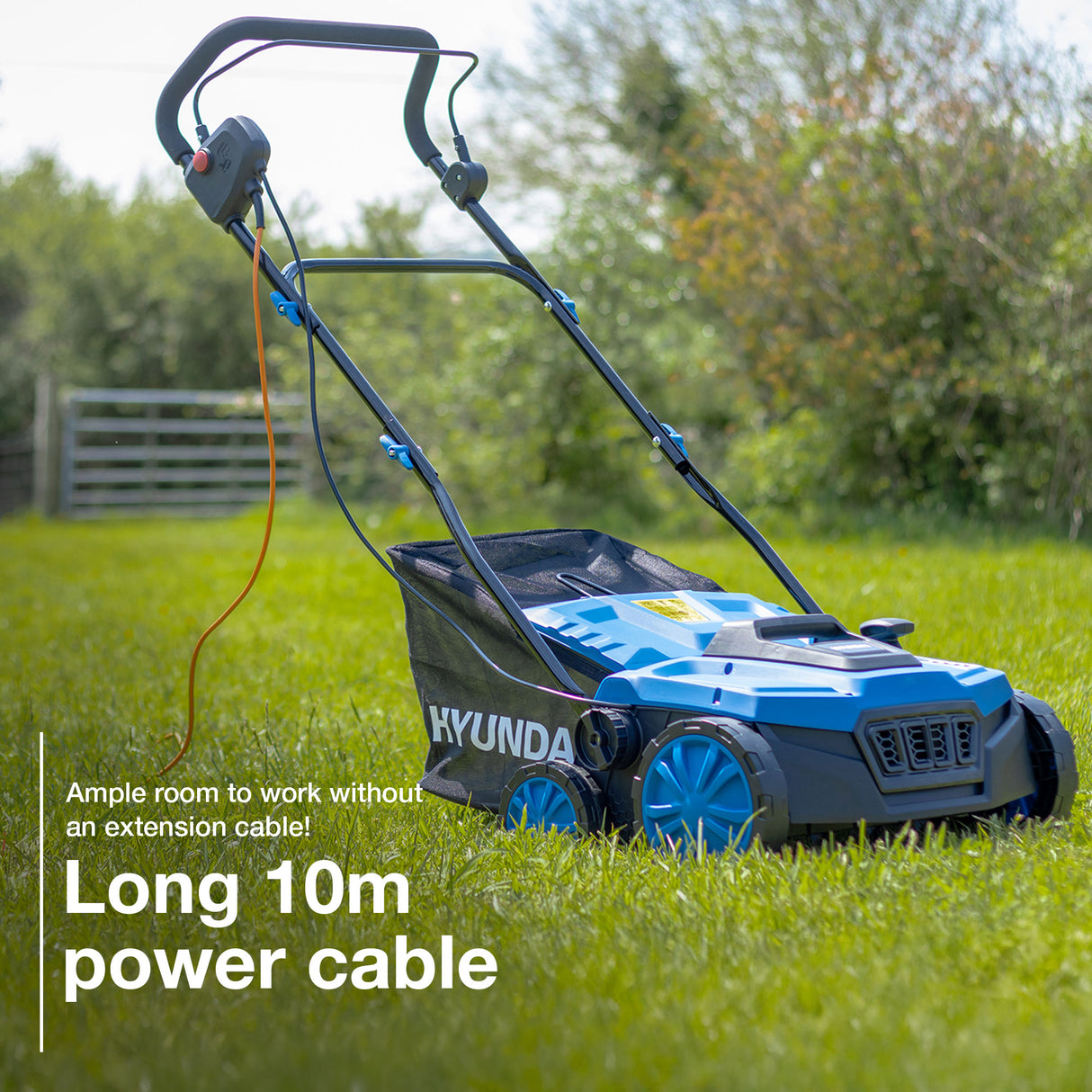 Hyundai 14” / 36cm 2 - in - 1 1600W Electric Lawn Scarifier and Aerator with 45L Collection Bag | HYSC1600E