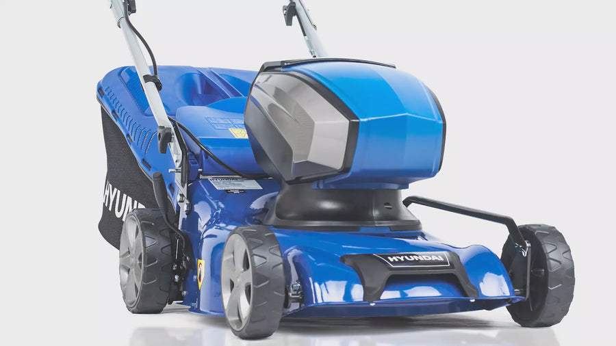 Hyundai 16.5'' / 42cm 40v Cordless Self-Propelled Lawnmower 2.5Ah Li-Ion Battery | HYM40LI420SP — video