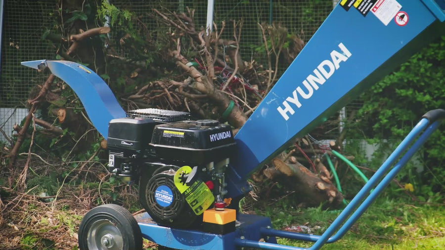 Hyundai 212cc 60mm Petrol Garden Wood Chipper, Shredder 4-Stroke Engine | HYCH6560 — video