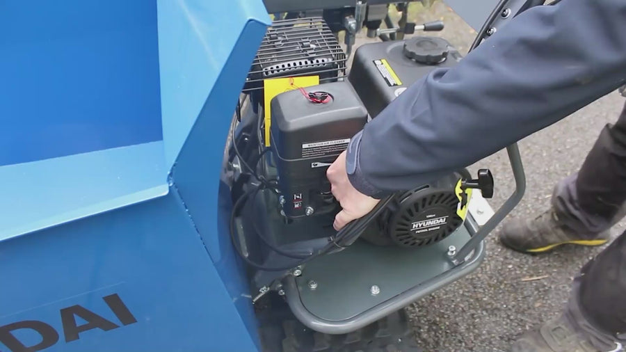 Hyundai 196cc 500kg Petrol Tracked Mini Dumper Power Barrow Transporter | HYTD500 — video